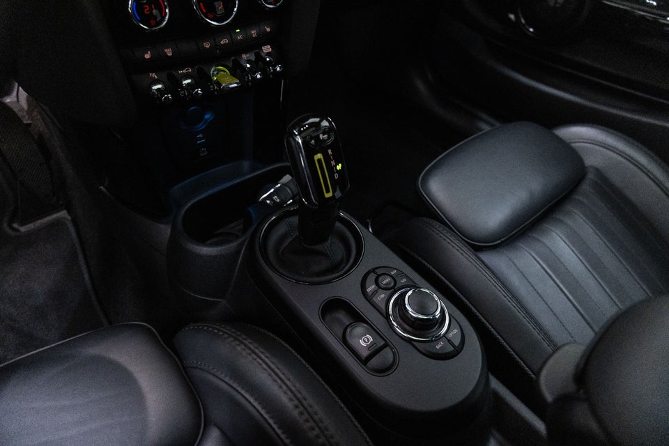 MINI Cooper SE Resolute Edition 3d