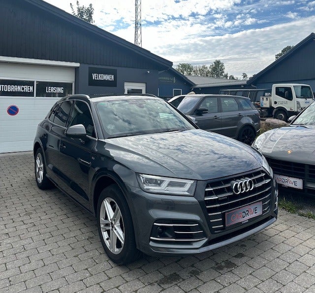 Audi Q5 55 TFSi e S-line quattro S-tr. 5d