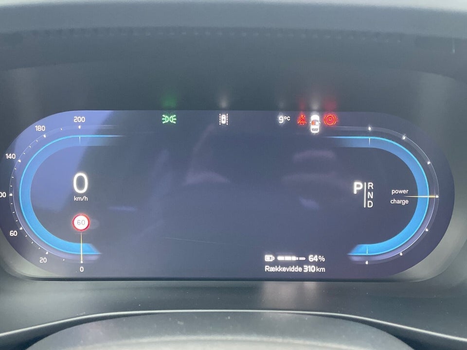Volvo EX40 Extended Range Core 5d