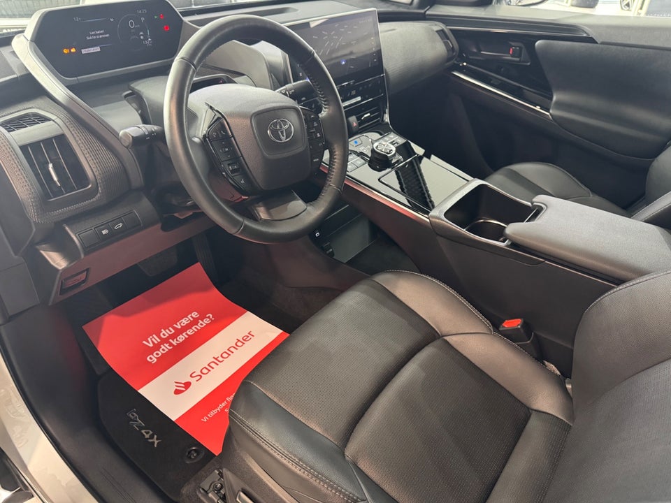 Toyota bZ4X Executive AWD 5d