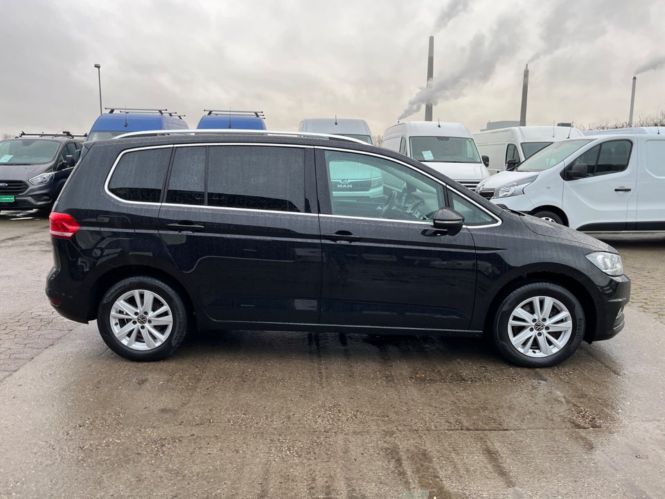 VW Touran 2,0 TDi 150 Highline DSG Van 5d