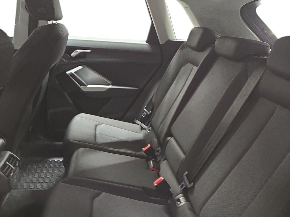 Audi Q3 35 TFSi Advanced S-tr. 5d