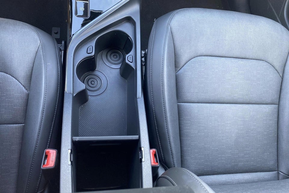Kia Niro 64 EV Premium 5d