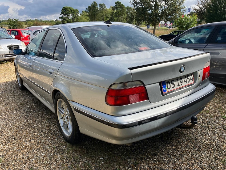 BMW 528i 2,8 Steptr. 4d