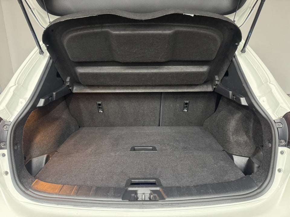 Nissan Qashqai 1,6 dCi 130 Tekna X-tr. 5d