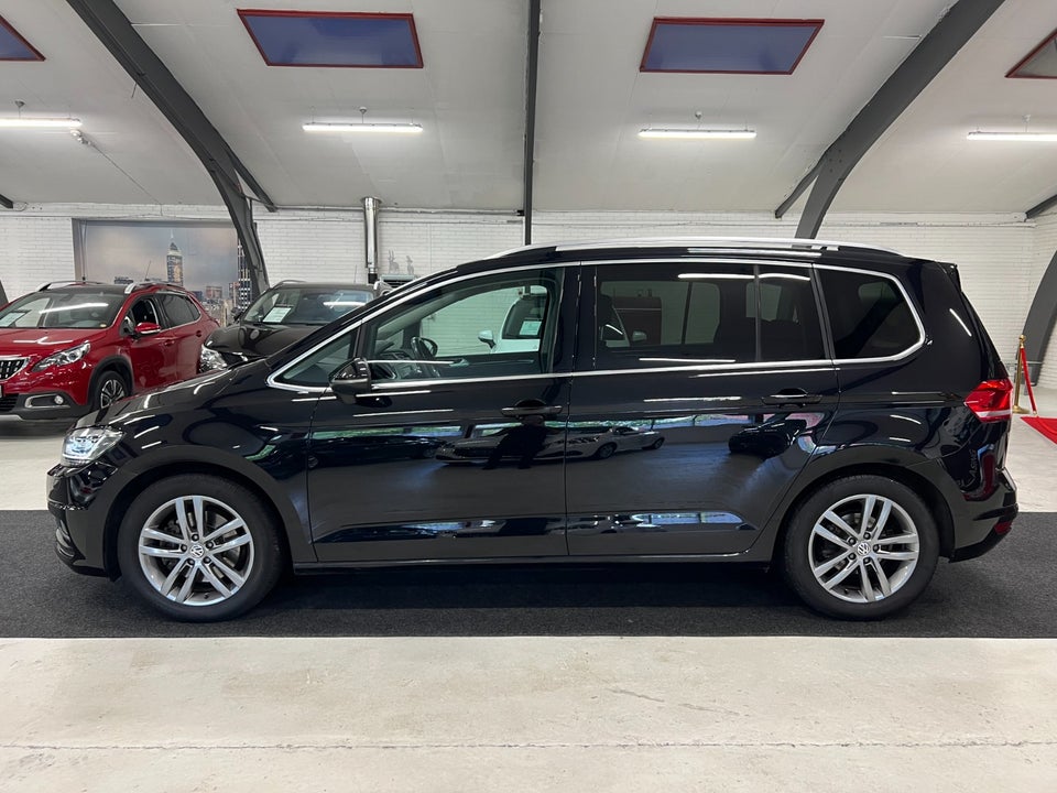 VW Touran 2,0 TDi 150 Highline DSG 7prs 5d