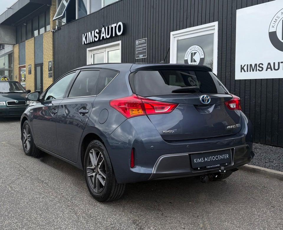 Toyota Auris 1,8 Hybrid H2 Comfort CVT 5d