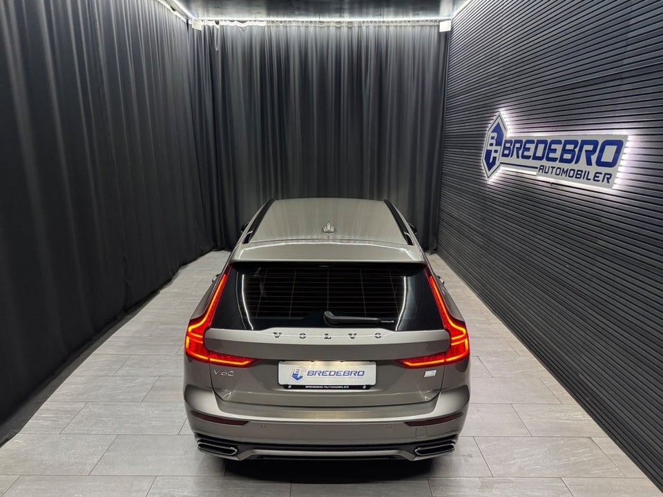 Volvo V60 2,0 T6 ReCharge R-Design aut. AWD 5d