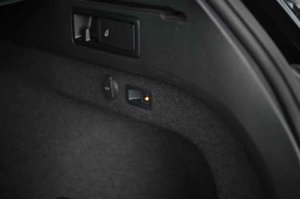 VW Passat 1,4 GTE High Variant DSG 5d