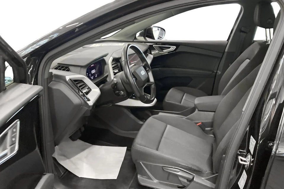 Audi Q4 e-tron 35  5d