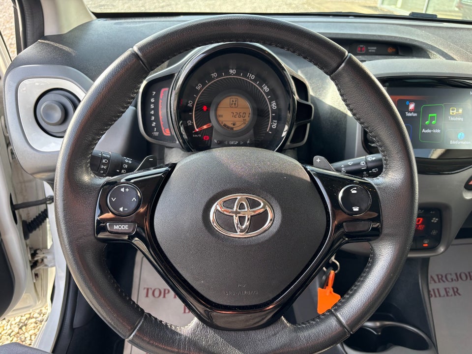 Toyota Aygo 1,0 VVT-i x-play x-shift 5d