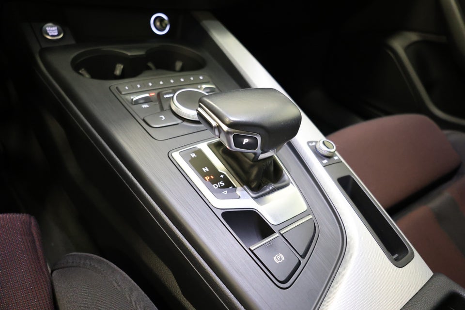 Audi A4 40 TFSi Sport Prestige Avant S-tr. 5d