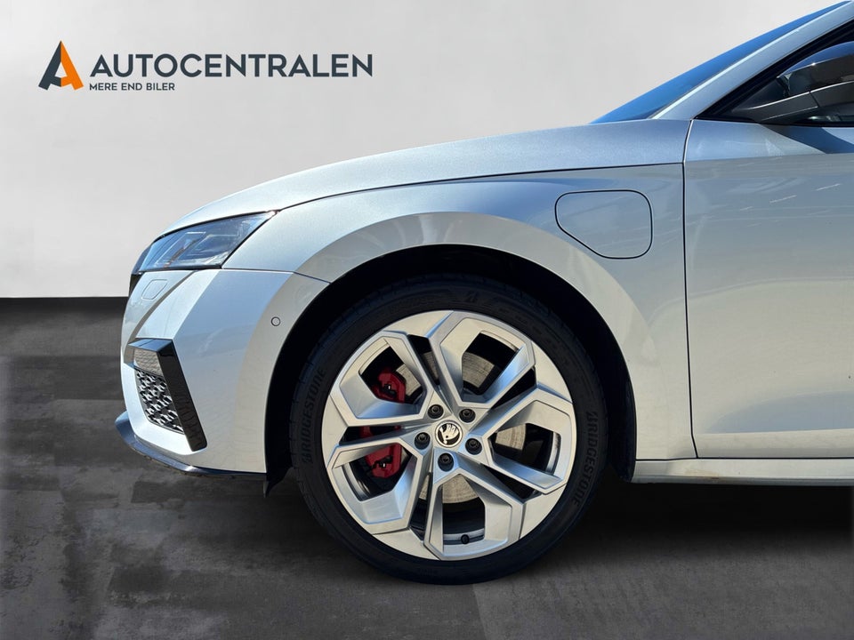 Skoda Octavia 1,4 TSi iV RS Combi DSG 5d