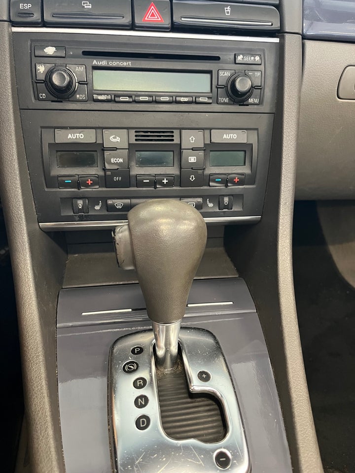 Audi A4 2,4 V6 Cabriolet Multitr. 2d