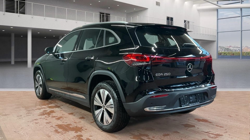 Mercedes EQA250 Progressive 5d