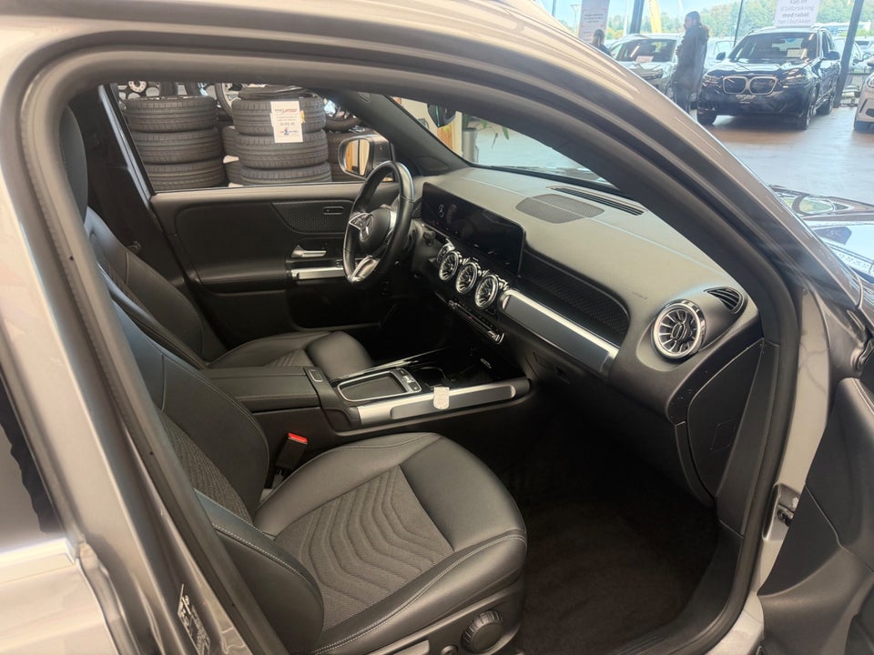 Mercedes EQB250+ Progressive Advance 5d