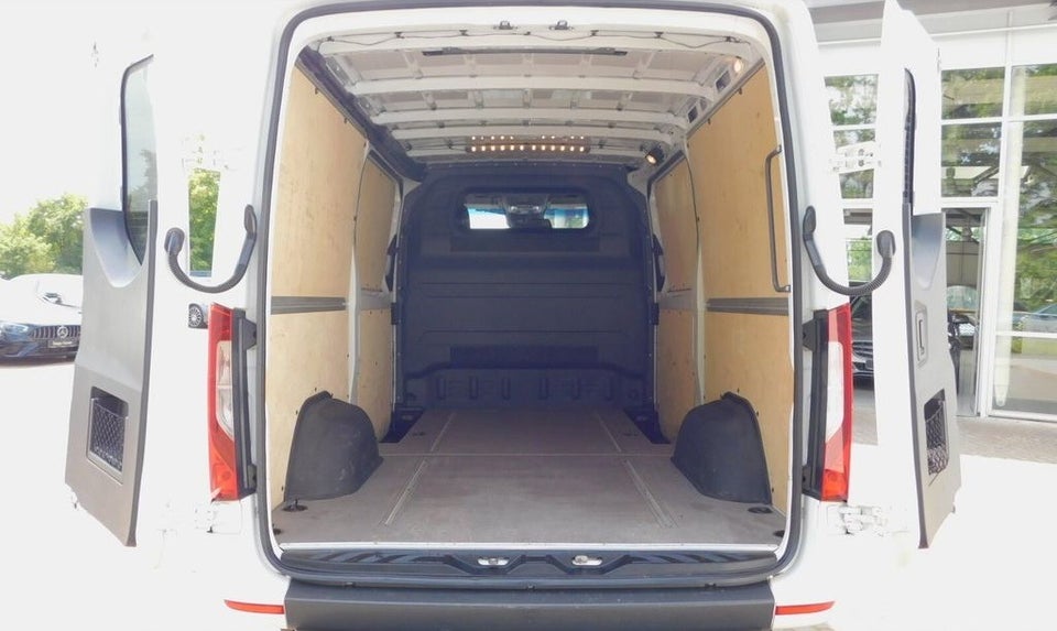 Mercedes Sprinter 319 3,0 CDi A2 Kassevogn aut. RWD