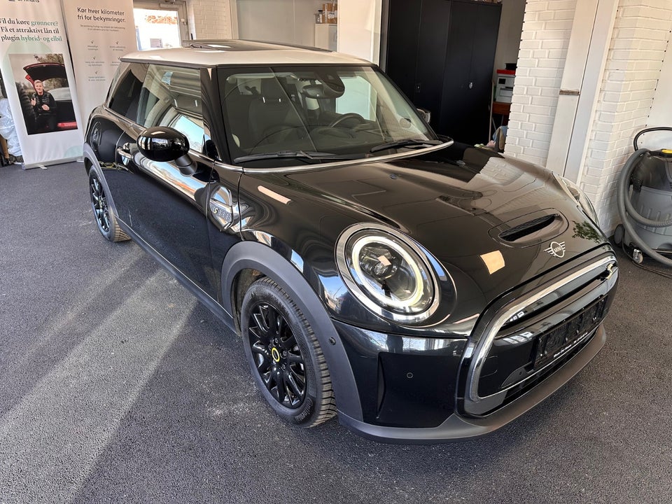 MINI Cooper SE Maximise 3d