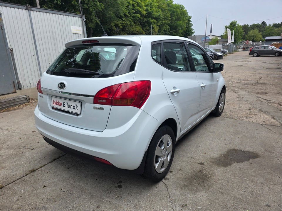 Kia Venga 1,6 CVVT Attraction 5d