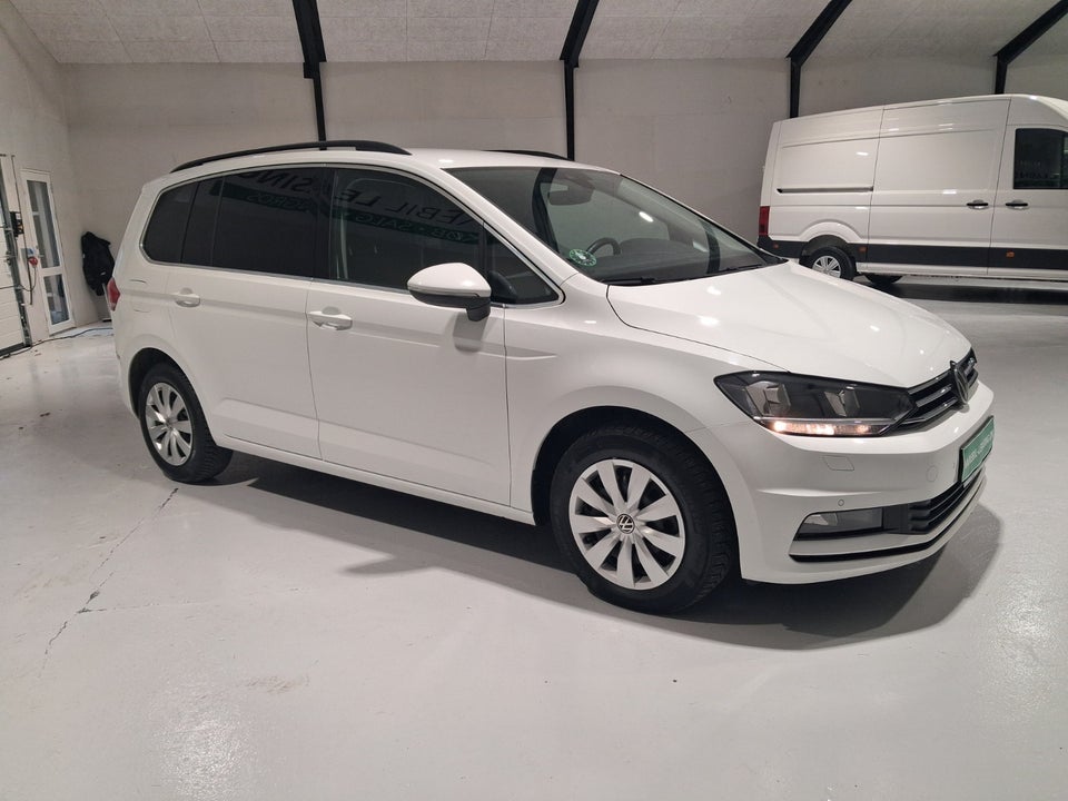 VW Touran 2,0 TDi 150 Comfortline DSG Van 5d
