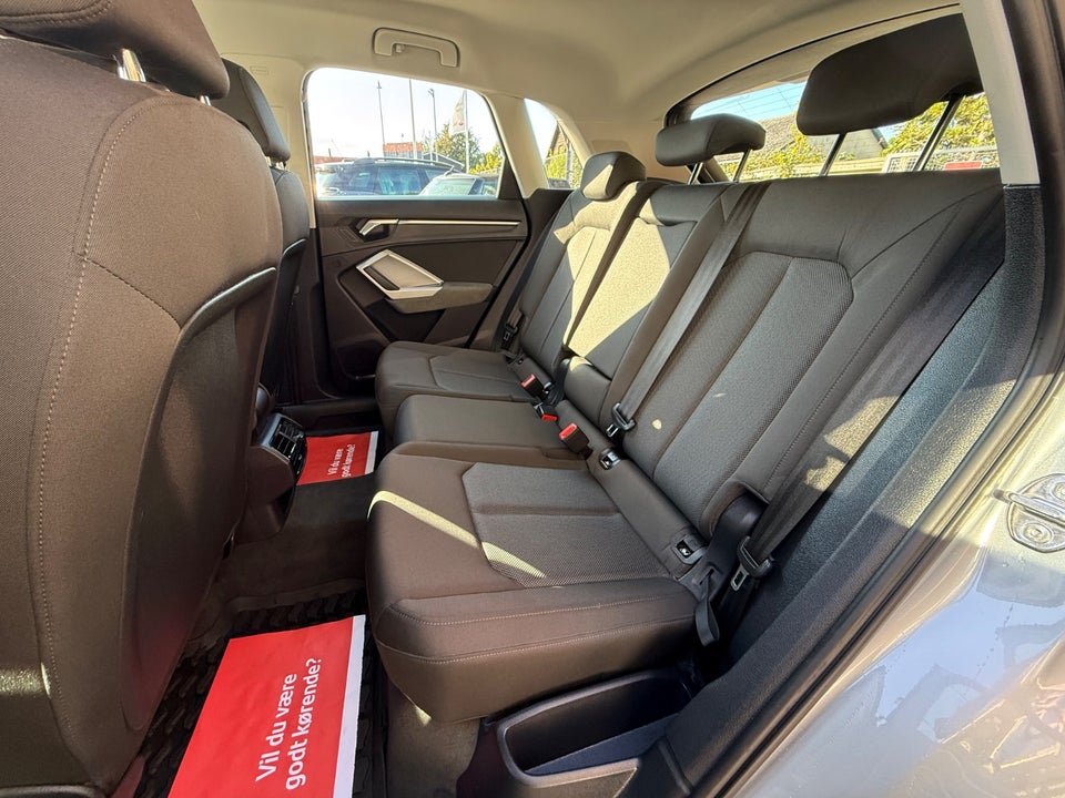 Audi Q3 45 TFSi e Attitude plus S-tr. 5d