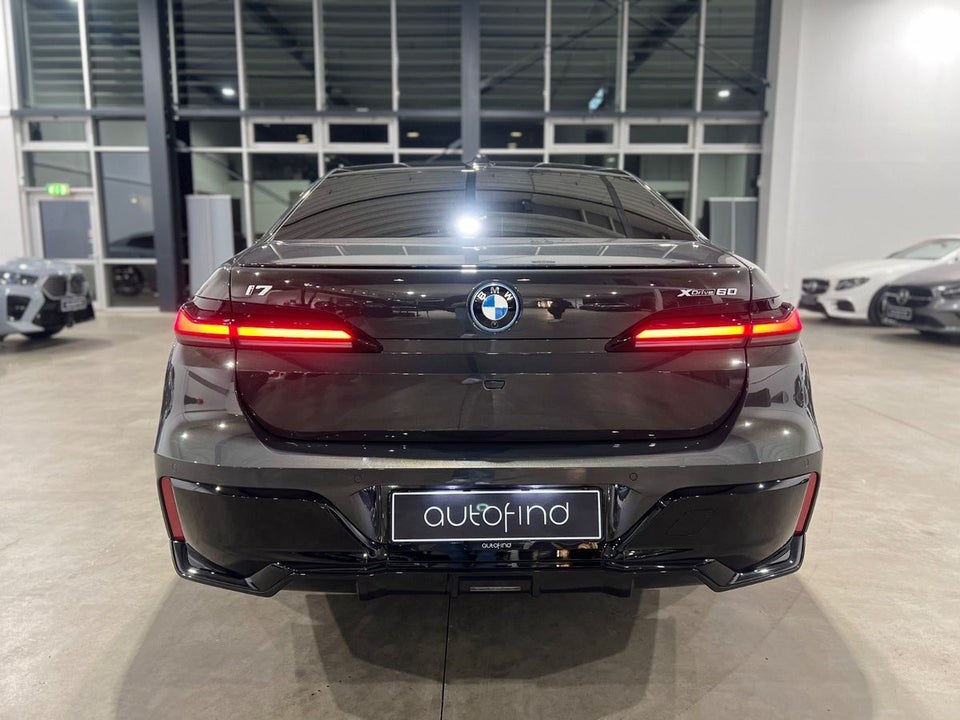 BMW i7 xDrive60 M-Sport 4d