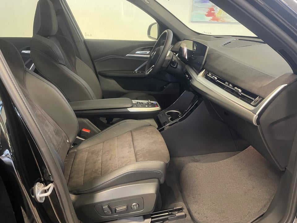 BMW iX1 eDrive20 Fully Charged 5d