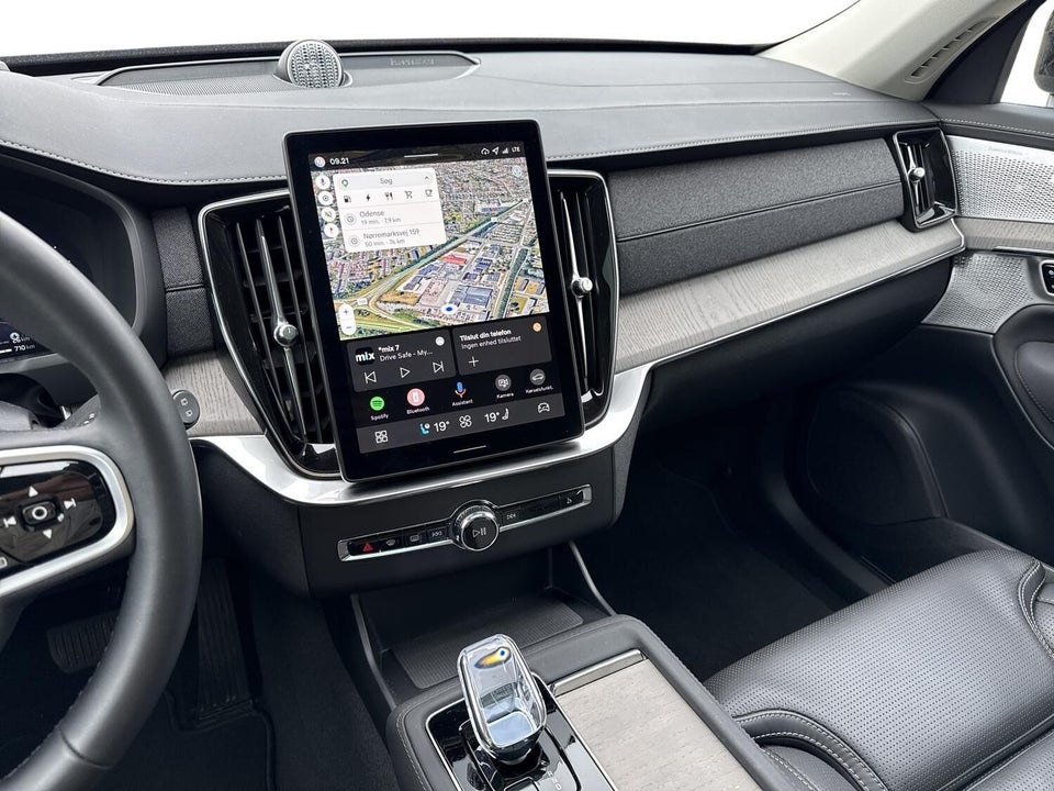Volvo XC90 2,0 T8 ReCharge Ultra Dark aut. AWD 7prs 5d