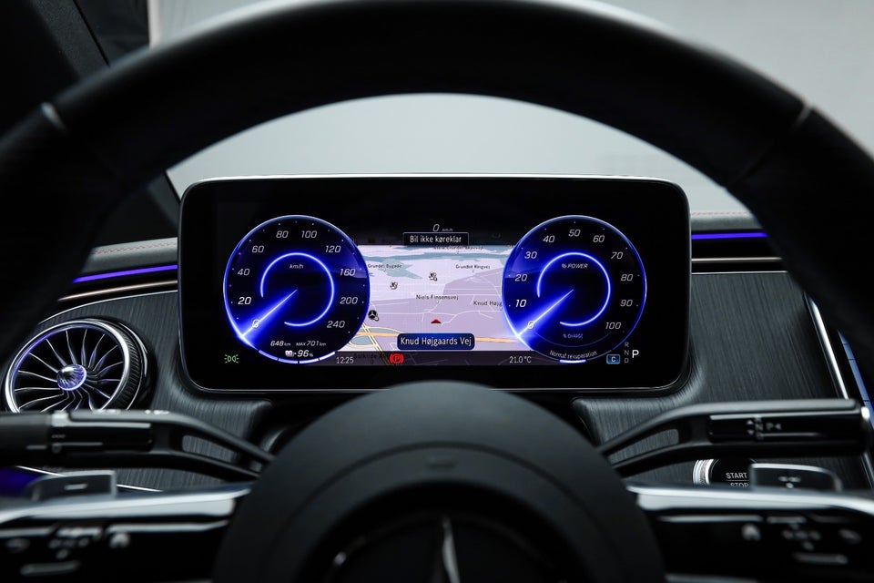 Mercedes EQE350+ AMG Line 4d