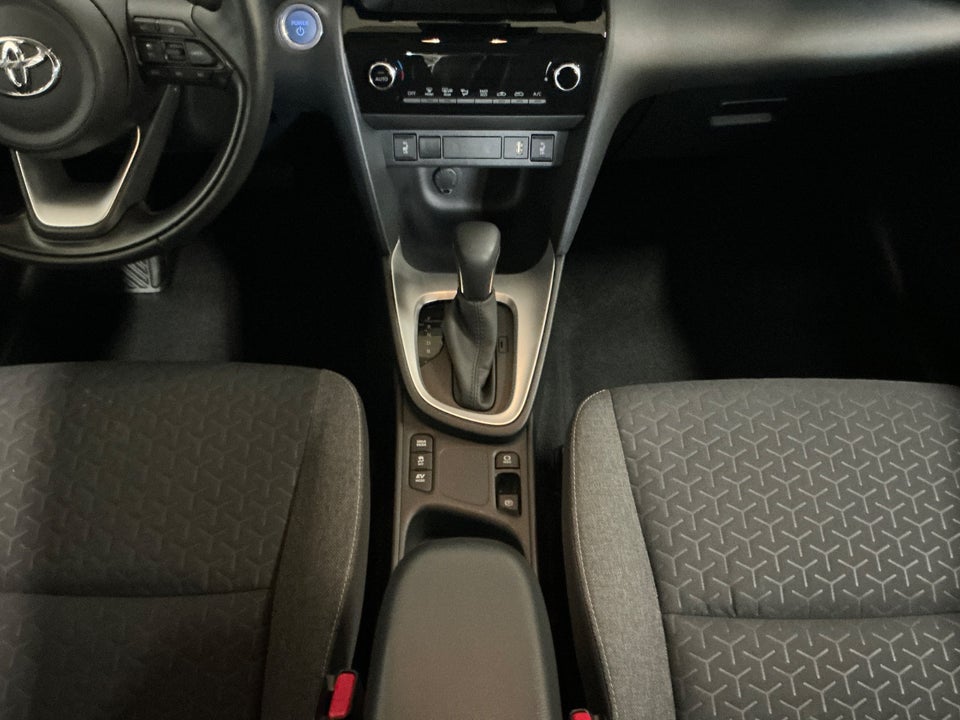 Toyota Yaris Cross 1,5 Hybrid Active Tech+ e-CVT 5d