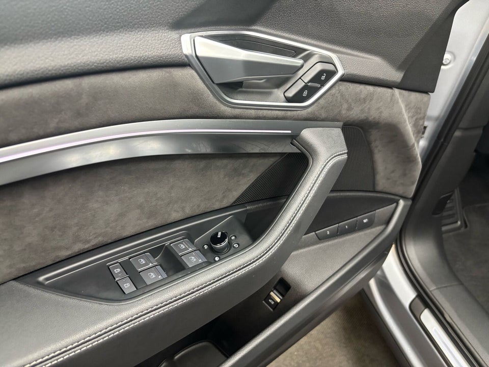 Audi e-tron 50 S-line Prestige Sportback quattro 5d