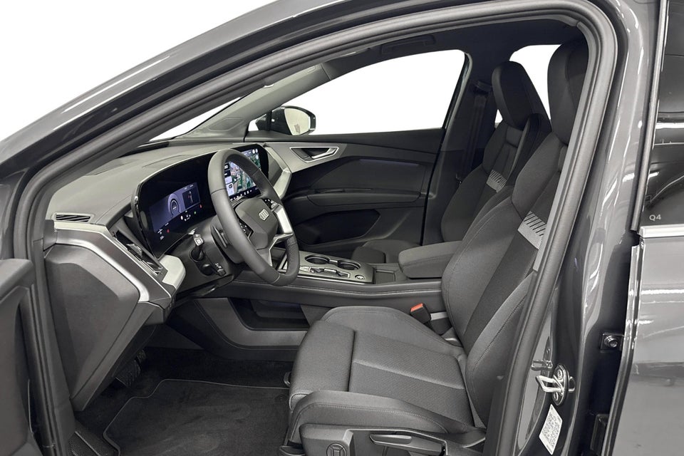 Audi Q4 e-tron performance 5d