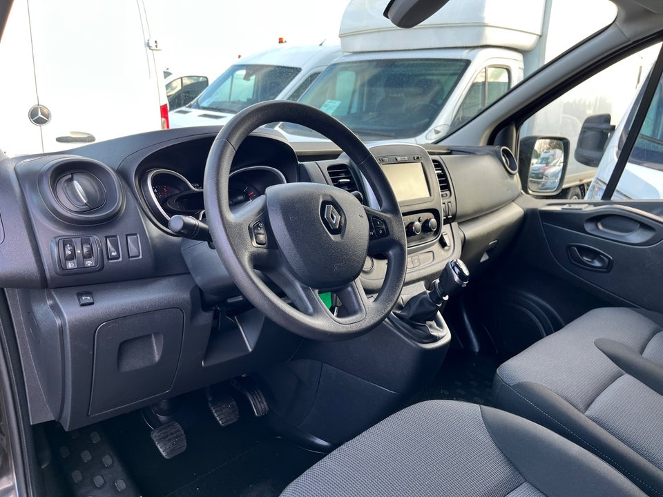 Renault Trafic T29 2,0 dCi 120 L2H1