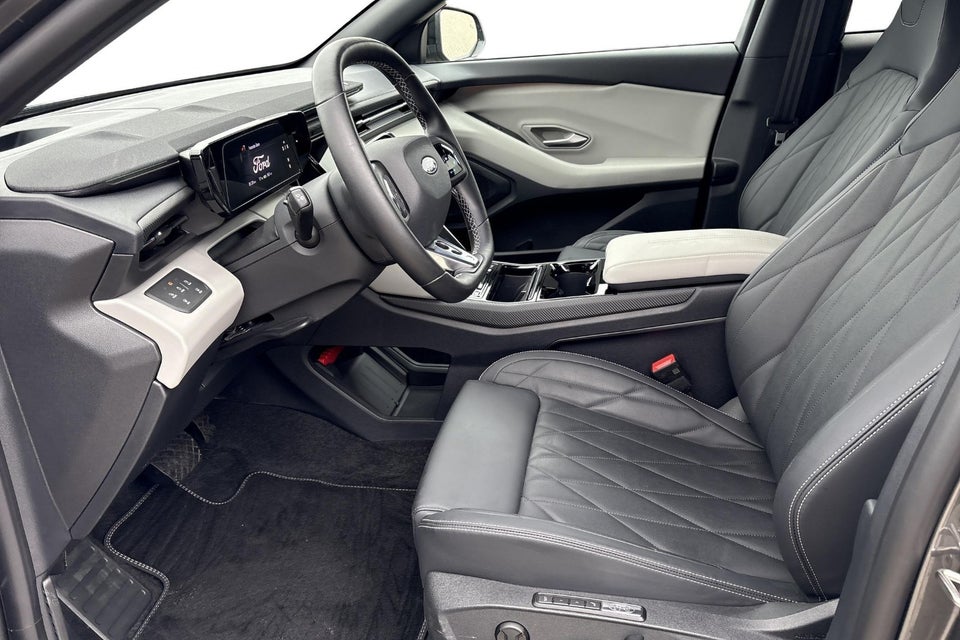 Ford Capri 77 Premium Extended Range 5d