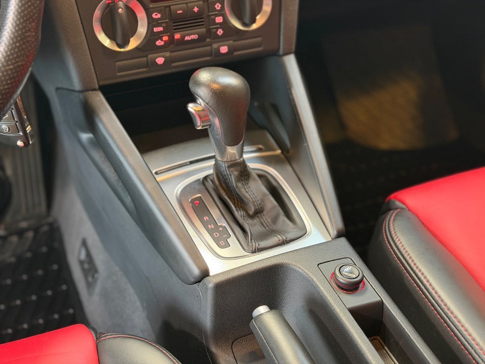Audi A3 3,2 Ambition quattro DSG 3d
