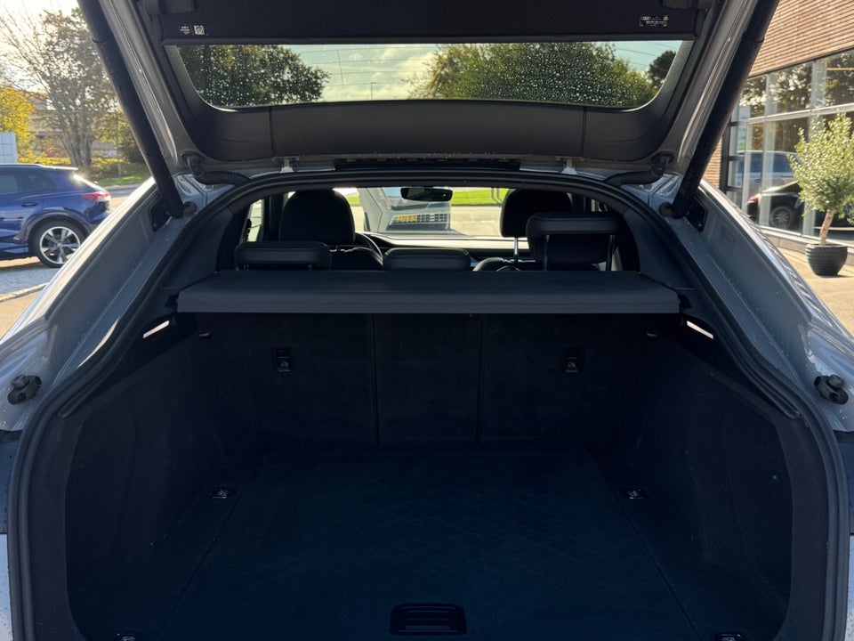 Audi e-tron 55 S-line Sportback quattro 5d