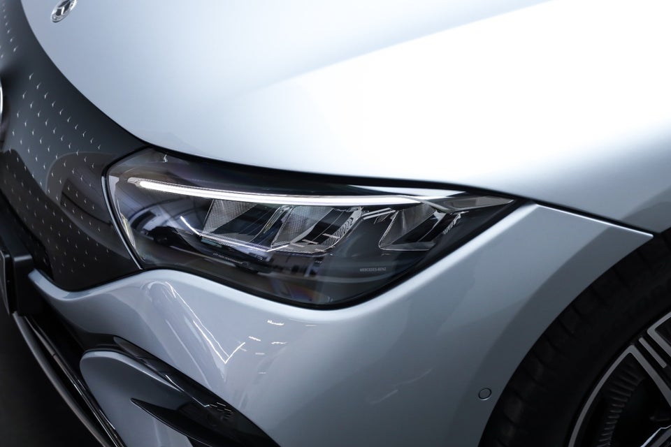 Mercedes EQE350 AMG Line 4d