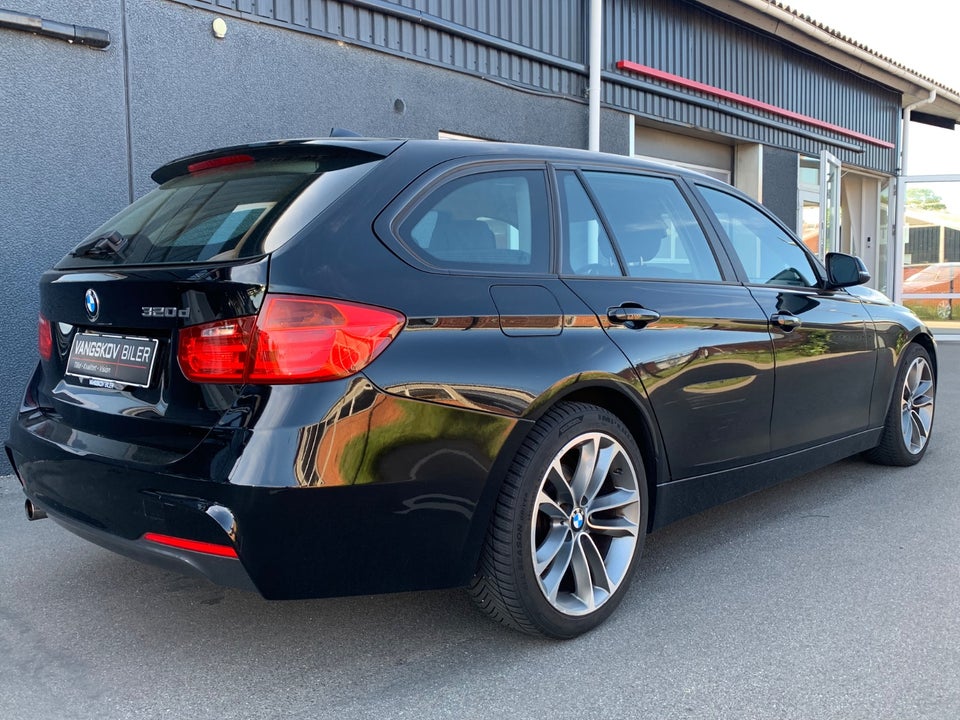 BMW 320d 2,0 Touring 5d