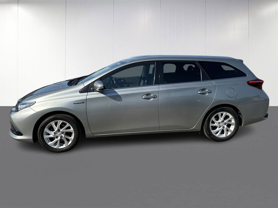 Toyota Auris 1,8 Hybrid H2 Comfort Touring Sports CVT 5d