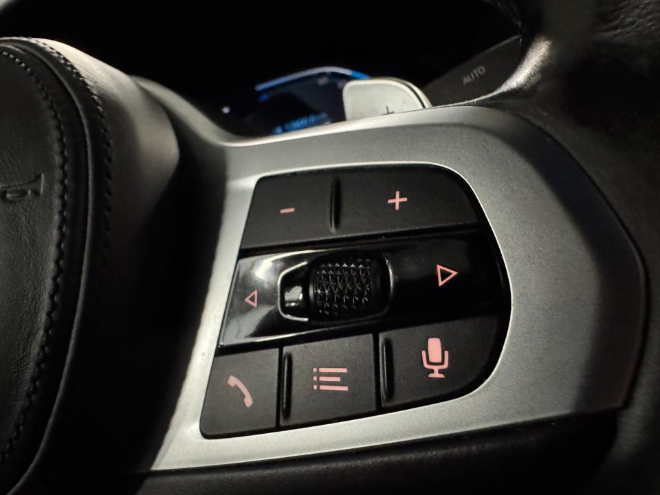 BMW 330e 2,0 M-Sport aut. 4d