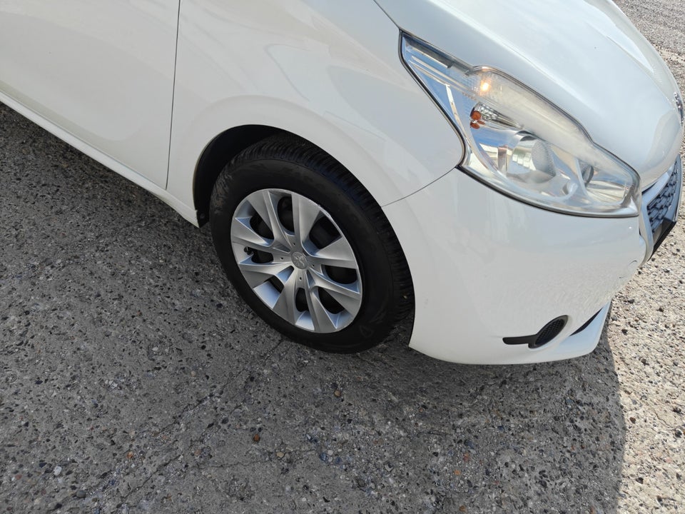 Peugeot 208 1,0 VTi Access Air 5d