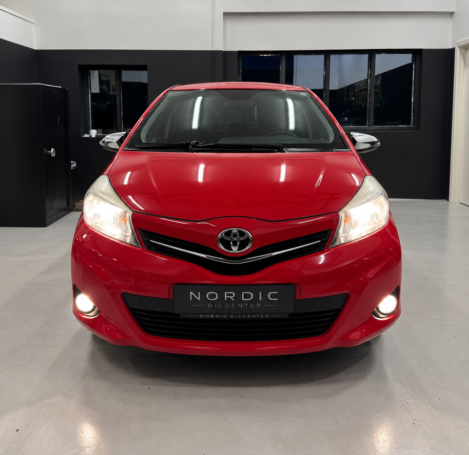 Toyota Yaris 1,0 VVT-i T2 Style 5d