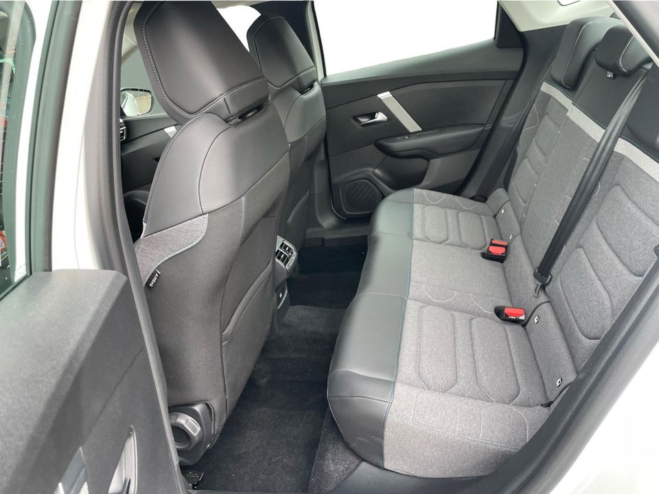 Citroën C4 X 1,2 PureTech 130 Chevron Sport EAT8 4d