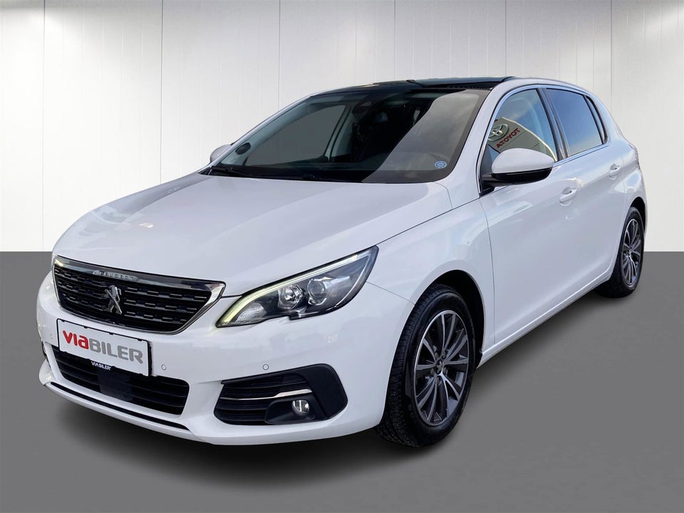 Peugeot 308 1,2 PureTech 130 Selection Sky 5d