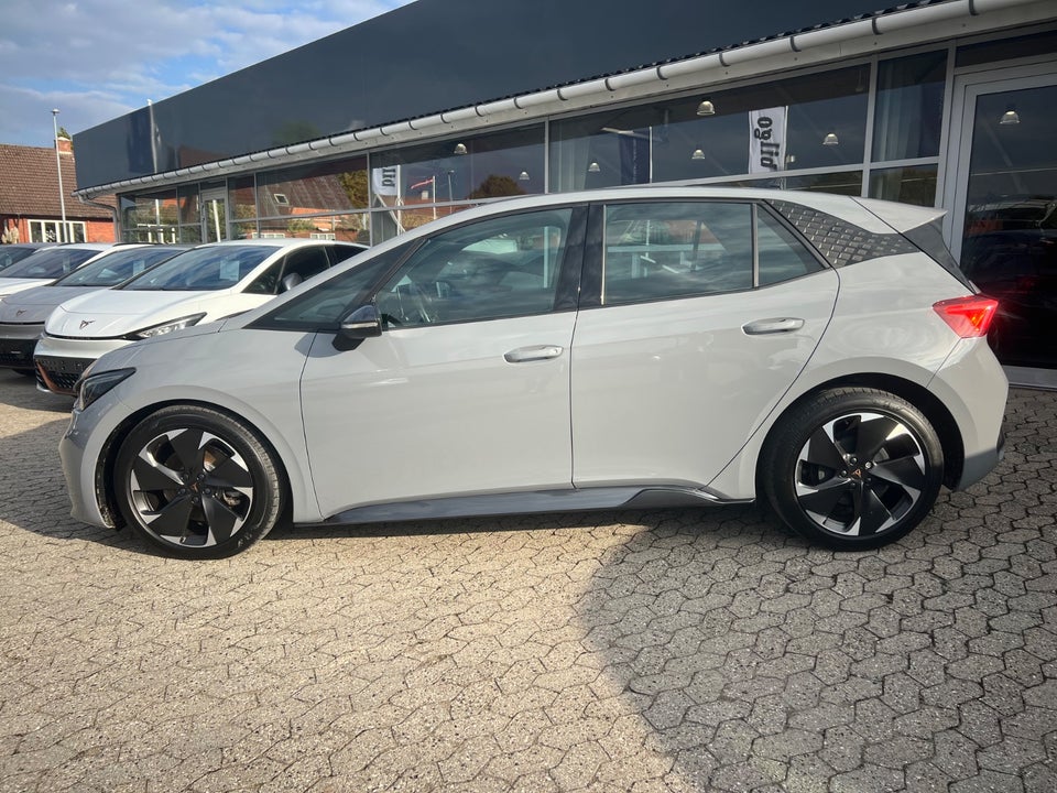 Cupra Born 59 e-Boost 5d