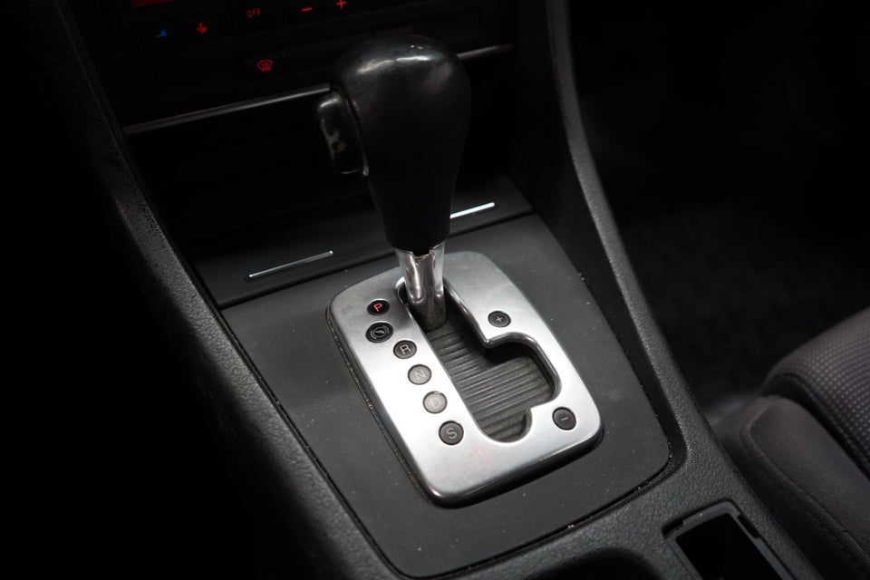 Audi A4 2,4 V6 Cabriolet Multitr. 2d