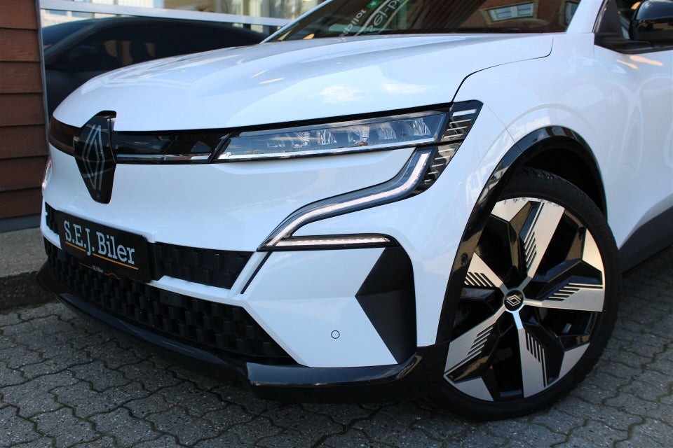 Renault Megane E-Tech 60 Techno 5d