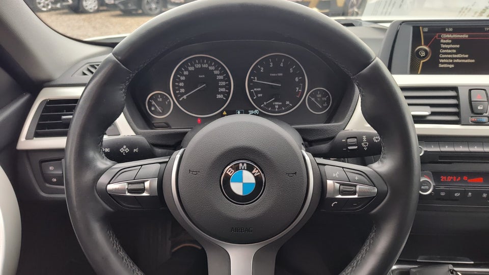 BMW 320i 2,0  4d