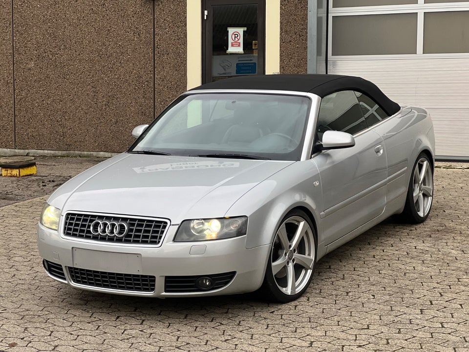 Audi A4 2,4 V6 Cabriolet Multitr. 2d