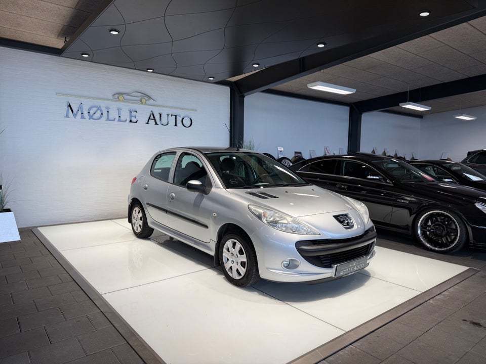 Peugeot 206+ 1,4 Generation 5d